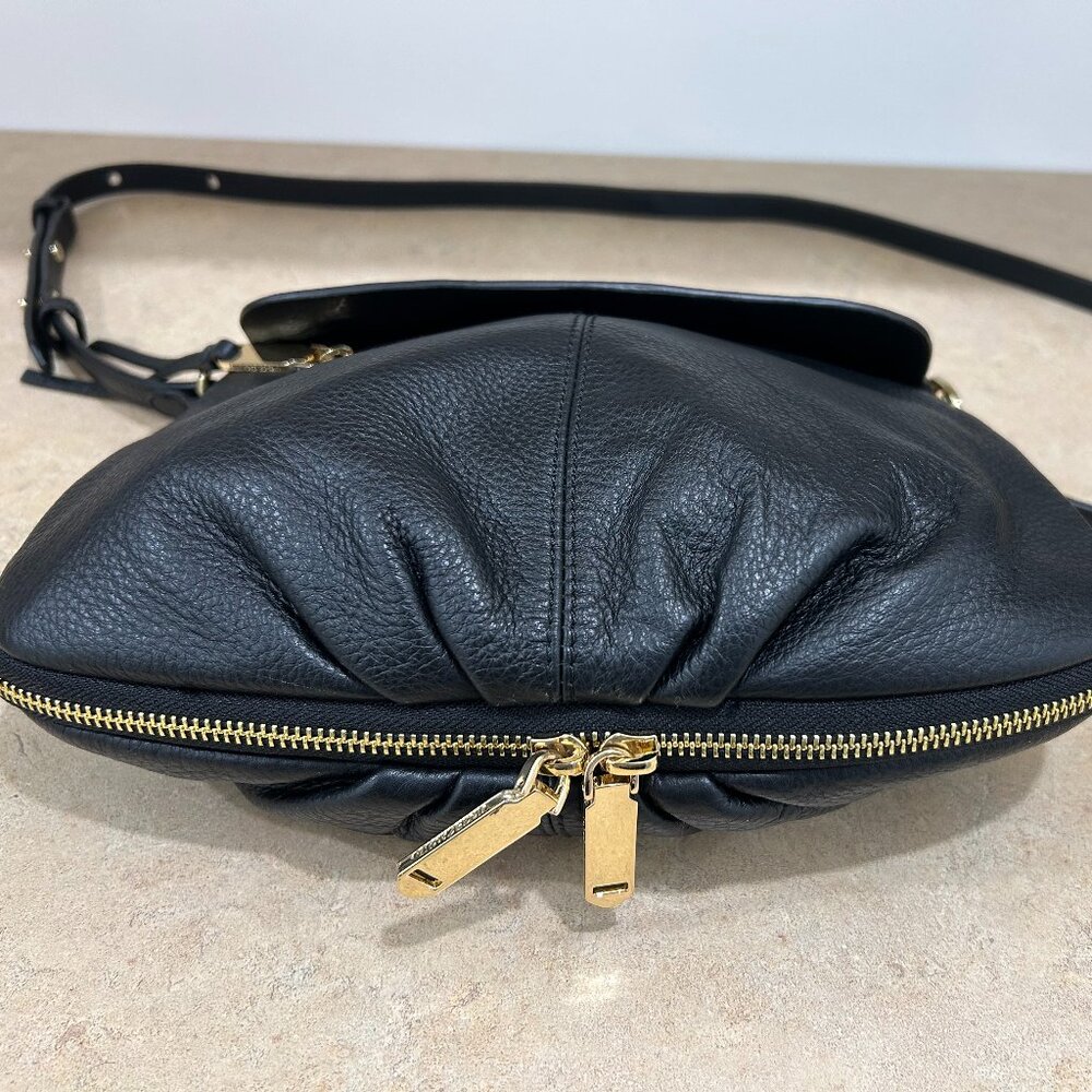 Vince Camuto black pebbled leather crossbody bag with gold-tone hardware - Picture 4 of 5